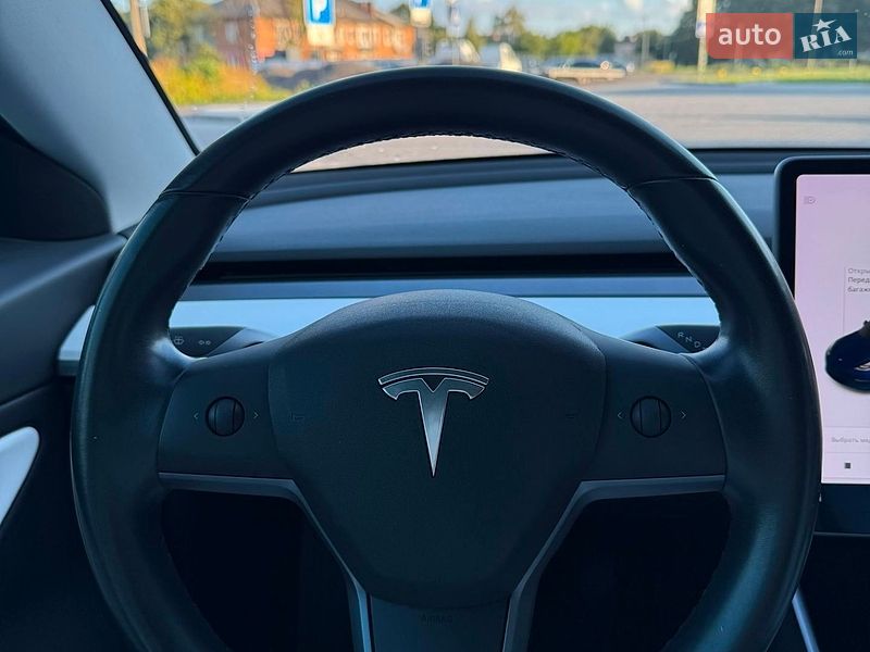Седан Tesla Model 3 2018 в Владимире