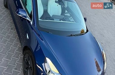 Седан Tesla Model 3 2018 в Владимире