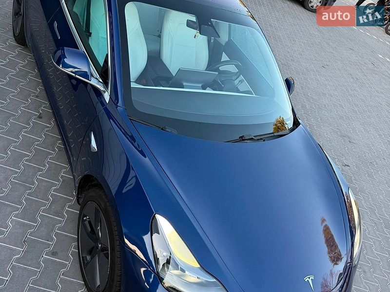 Седан Tesla Model 3 2018 в Владимире