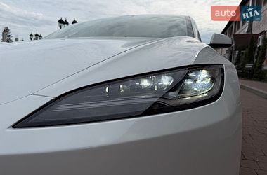 Седан Tesla Model 3 2025 в Стрые