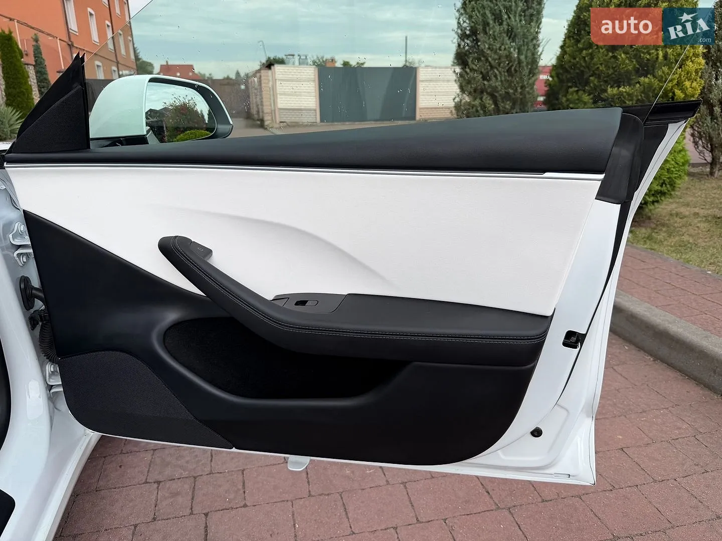 2025 Tesla Model 3 - мініатюра 37
