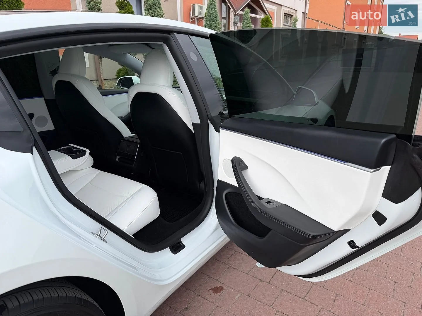 2025 Tesla Model 3 - мініатюра 42