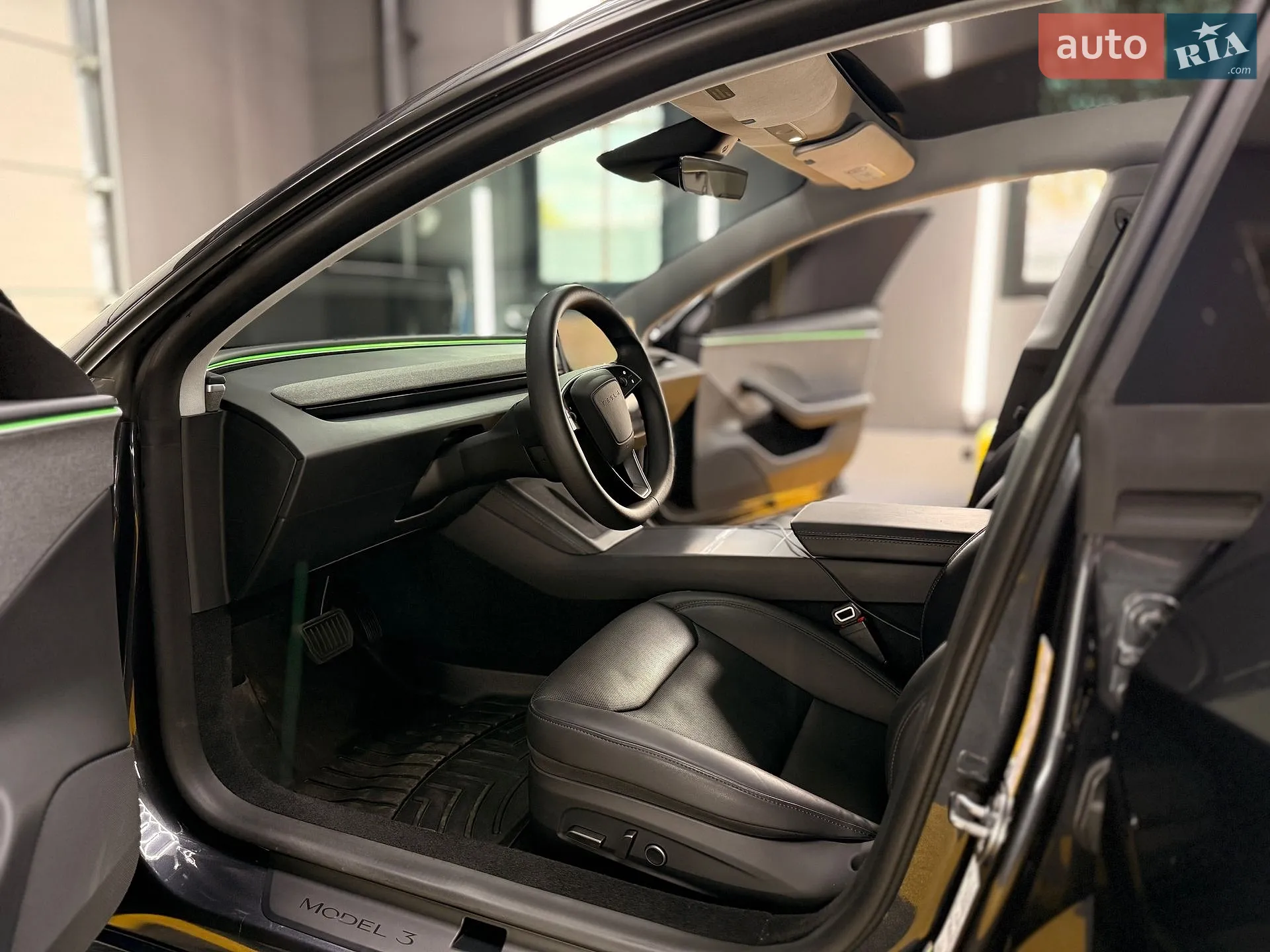 2025 Tesla Model 3 - мініатюра 42