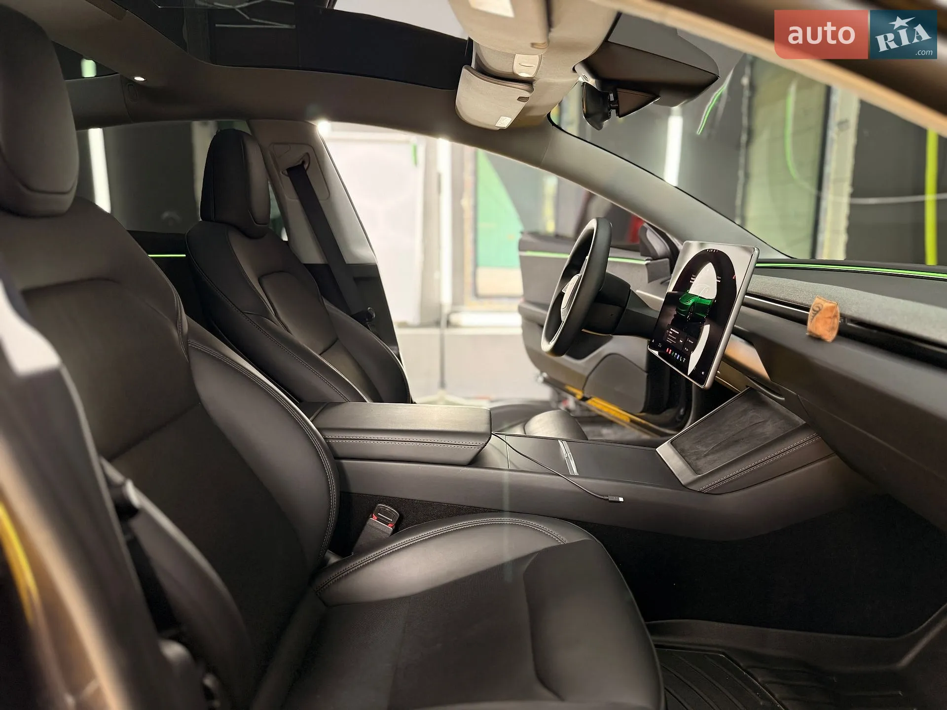 2025 Tesla Model 3 - мініатюра 50