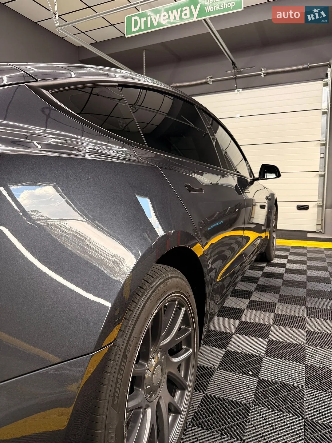 2025 Tesla Model 3 - мініатюра 37