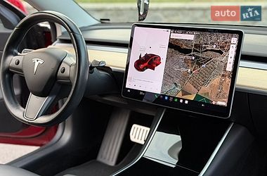 Седан Tesla Model 3 2018 в Виннице