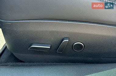 Седан Tesla Model 3 2021 в Києві