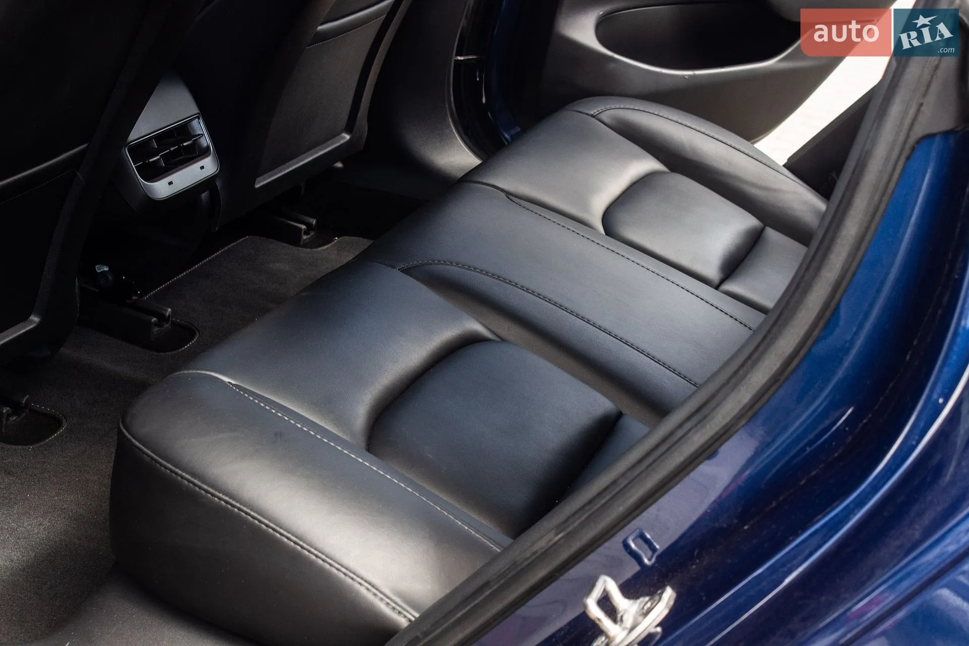 2020 Tesla Model 3 - мініатюра 36
