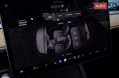 Седан Tesla Model 3 2020 в Львове