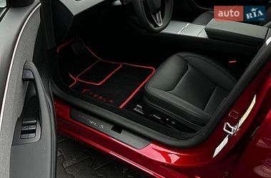 Седан Tesla Model 3 2026 в Чернівцях фото 14 Седан Tesla Model 3 2026 в Чернівцях