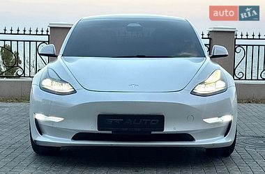 Седан Tesla Model 3 2021 в Одесі