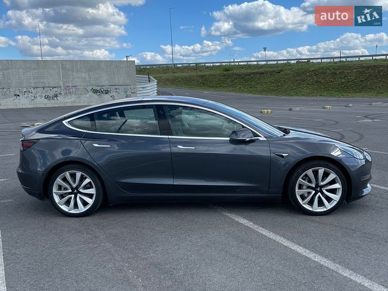 Седан Tesla Model 3 2018 в Львові фото 3 Седан Tesla Model 3 2018 в Львові
