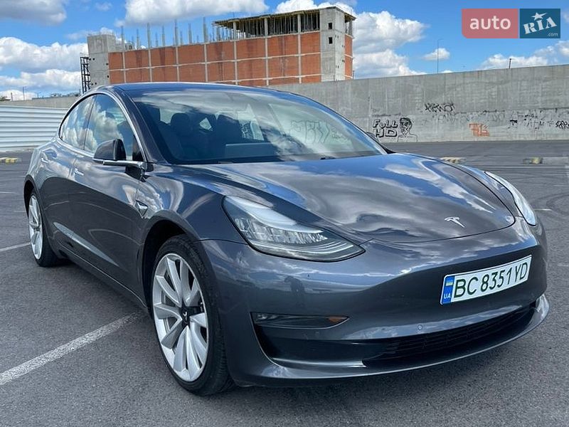 Седан Tesla Model 3 2018 в Львові фото Седан Tesla Model 3 2018 в Львові