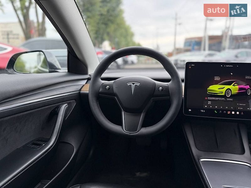 Седан Tesla Model 3 2022 в Львові фото 16 Седан Tesla Model 3 2022 в Львові