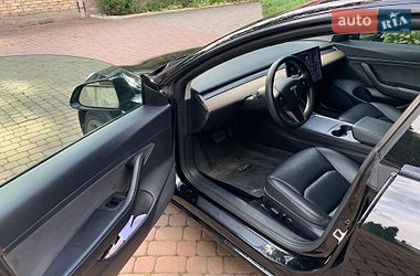 Седан Tesla Model 3 2020 в Ирпене