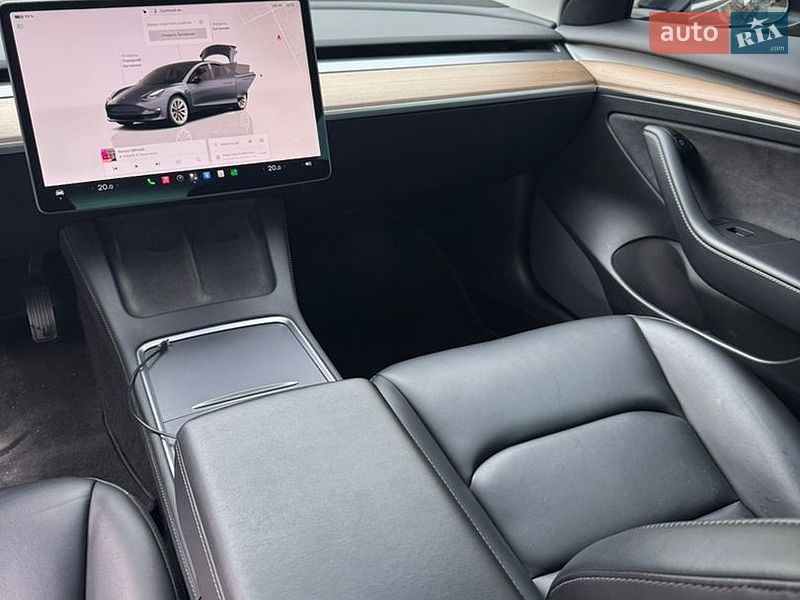 Седан Tesla Model 3 2022 в Одесі