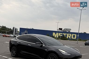 Седан Tesla Model 3 2019 в Дніпрі