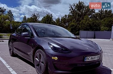 Седан Tesla Model 3 2022 в Львове