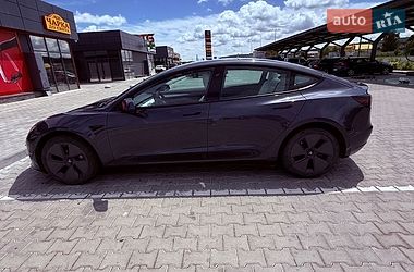 Седан Tesla Model 3 2022 в Львові