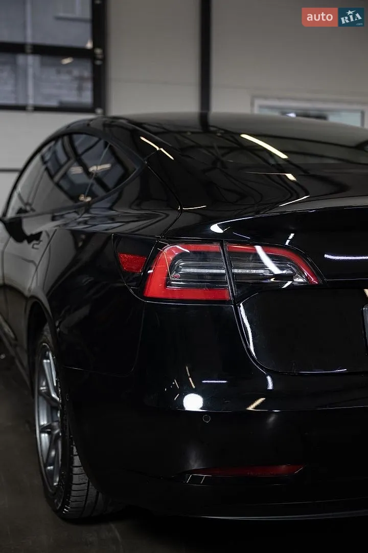 2022 Tesla Model 3 - мініатюра 13