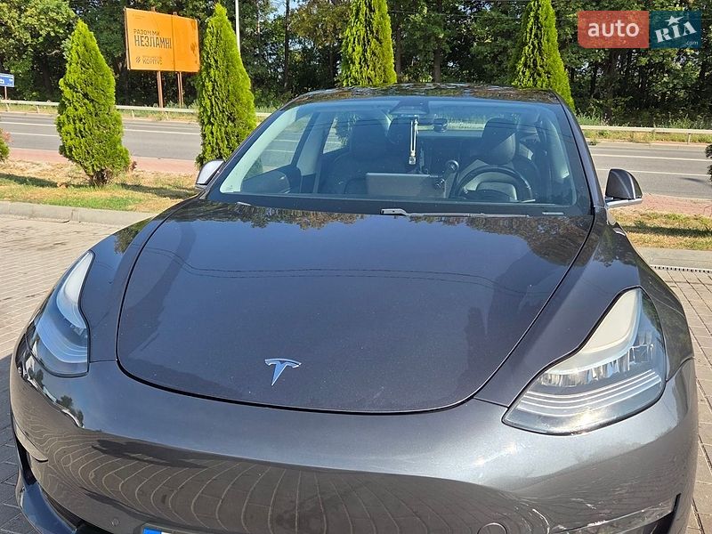 Седан Tesla Model 3 2018 в Тернополе фото Седан Tesla Model 3 2018 в Тернополе