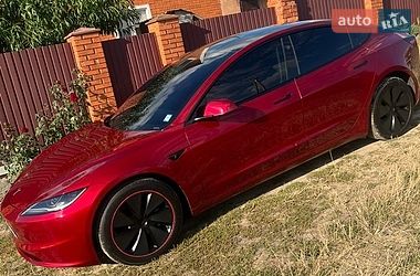 Седан Tesla Model 3 2024 в Києві