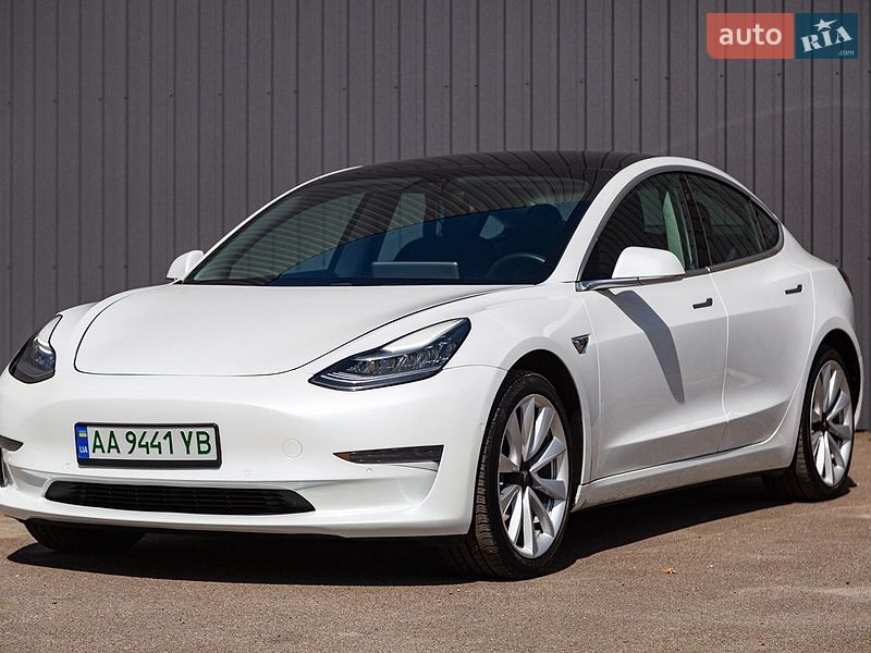 Tesla Model 3 2019