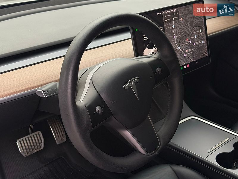 Седан Tesla Model 3 2021 в Кропивницькому