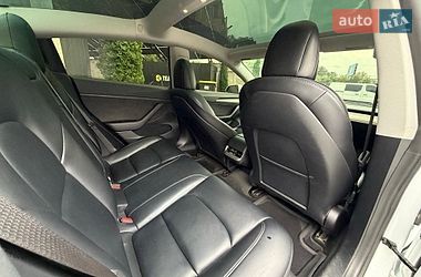 Седан Tesla Model 3 2021 в Кропивницькому