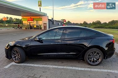 Седан Tesla Model 3 2021 в Днепре