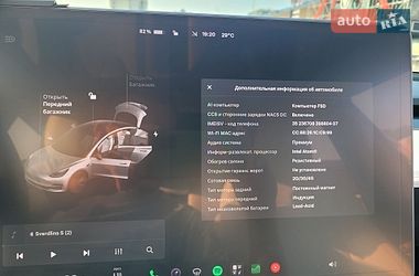 Седан Tesla Model 3 2019 в Киеве