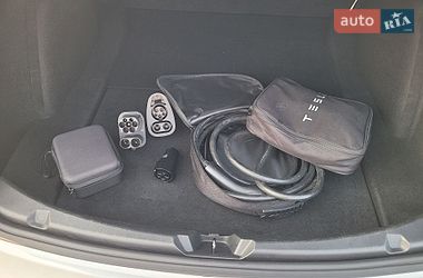 Седан Tesla Model 3 2019 в Киеве
