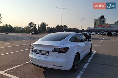 Седан Tesla Model 3 2019 в Киеве
