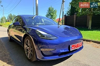 tesla model-3 2021 в Вишгород від професійного продавця Андрій