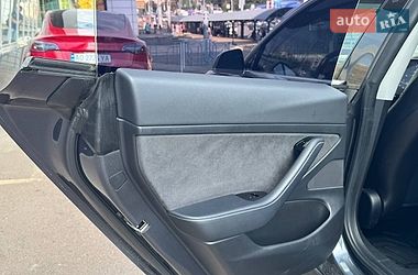 Седан Tesla Model 3 2020 в Киеве фото 19 Седан Tesla Model 3 2020 в Киеве
