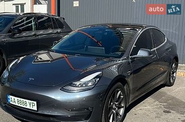 Седан Tesla Model 3 2019 в Києві