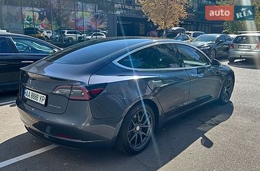 Седан Tesla Model 3 2019 в Києві