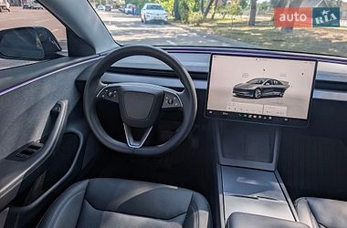 Седан Tesla Model 3 2025 в Коломые