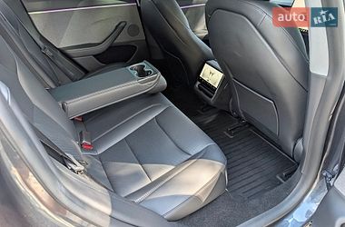 Седан Tesla Model 3 2025 в Коломые