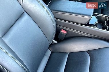 Седан Tesla Model 3 2019 в Києві