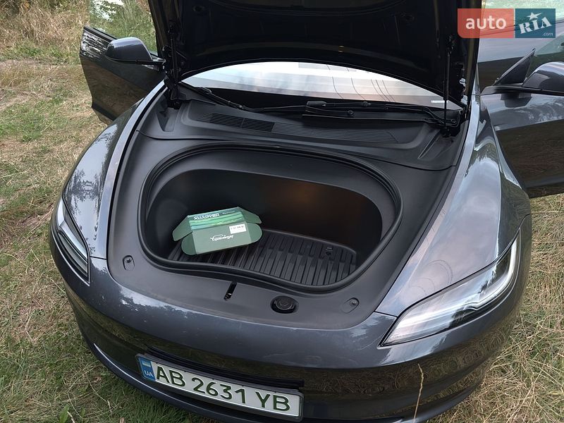 Седан Tesla Model 3 2024 в Жмеринке фото 7 Седан Tesla Model 3 2024 в Жмеринке