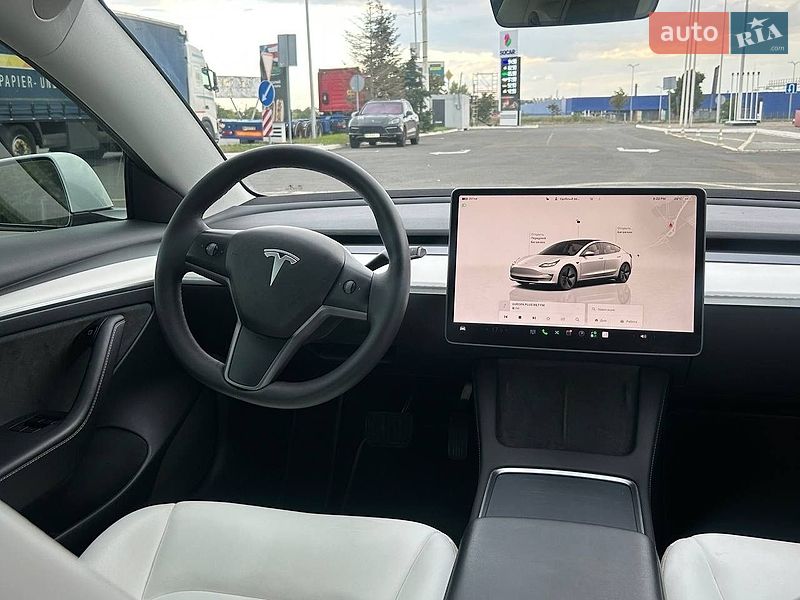 Седан Tesla Model 3 2022 в Одессе