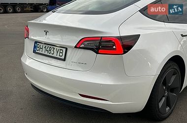 Седан Tesla Model 3 2022 в Одессе