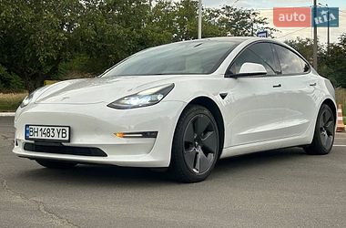 Седан Tesla Model 3 2022 в Одессе