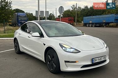 Седан Tesla Model 3 2022 в Одессе