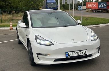 Седан Tesla Model 3 2022 в Одессе