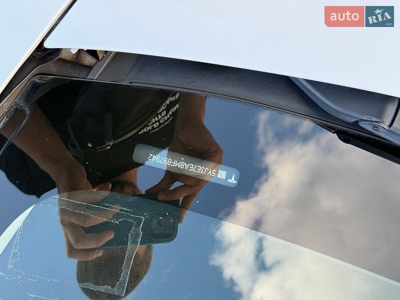 Седан Tesla Model 3 2021 в Києві