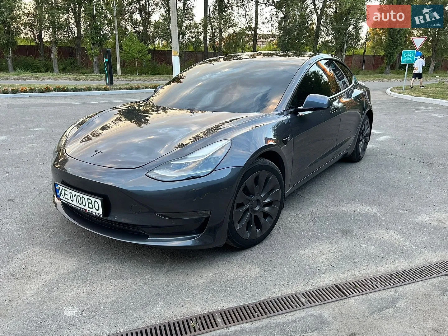 2021 Tesla Model 3 - фото 1