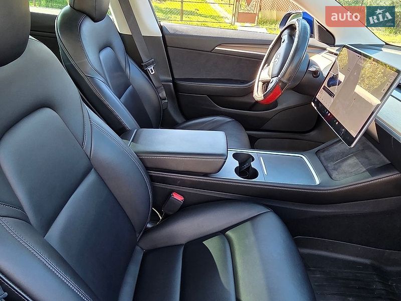 Седан Tesla Model 3 2021 в Львове фото 12 Седан Tesla Model 3 2021 в Львове