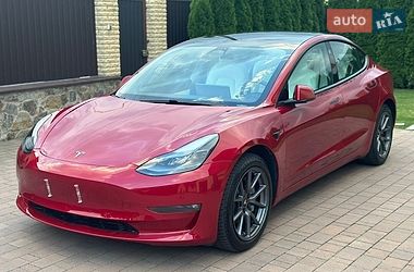 Седан Tesla Model 3 2021 в Виннице